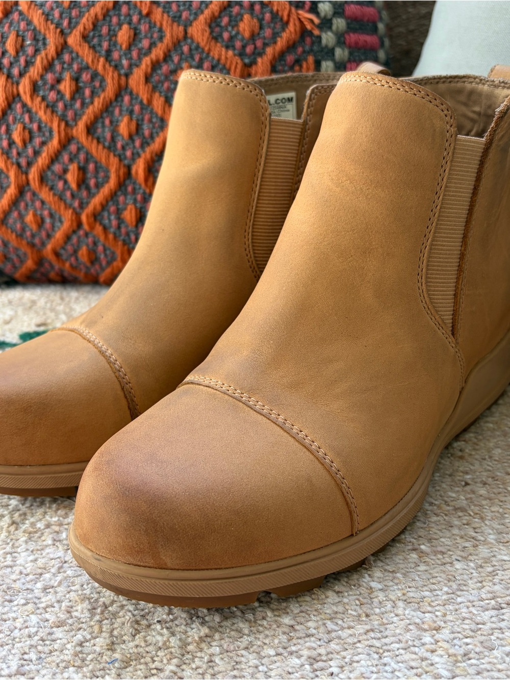 Sorel Evie Pull On Boots, size 8.5
